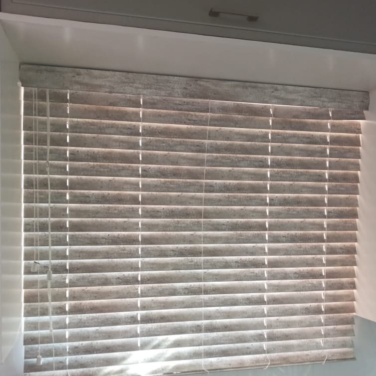 Get Venetian Blinds from Khesa Girls in Maseru
